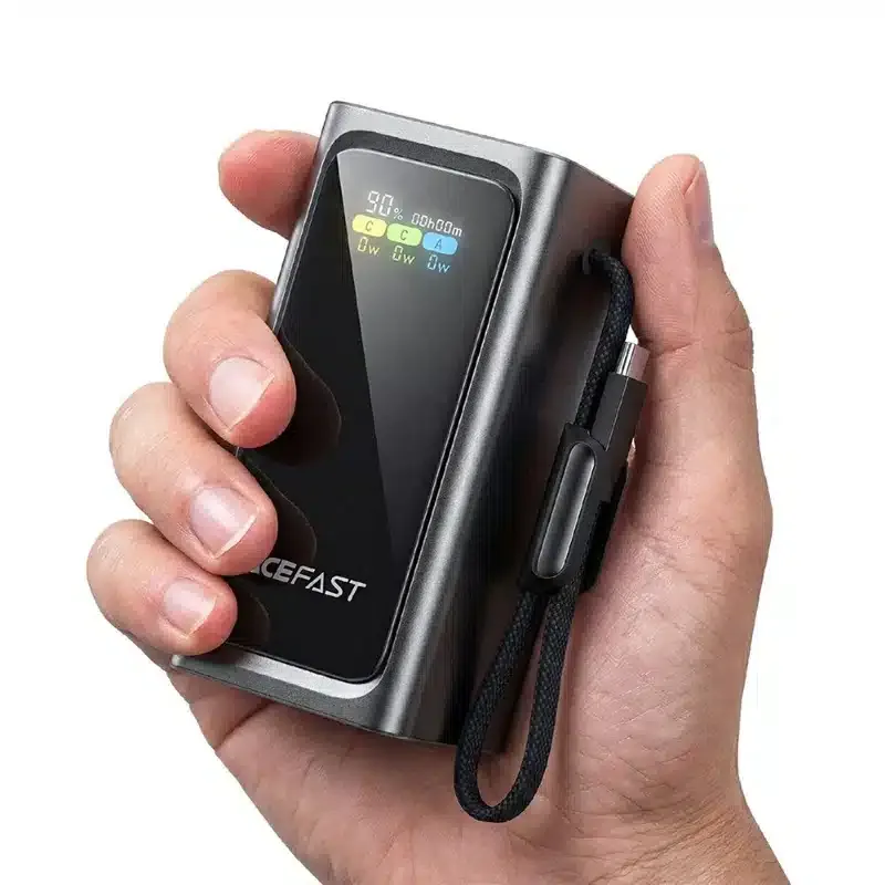 ACEFAST M33 T133 100W 20000mAh power bank front view with TFT display