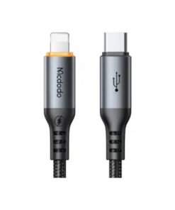 Mcdodo CA-0870 – USB-C and Lightning connector detail
