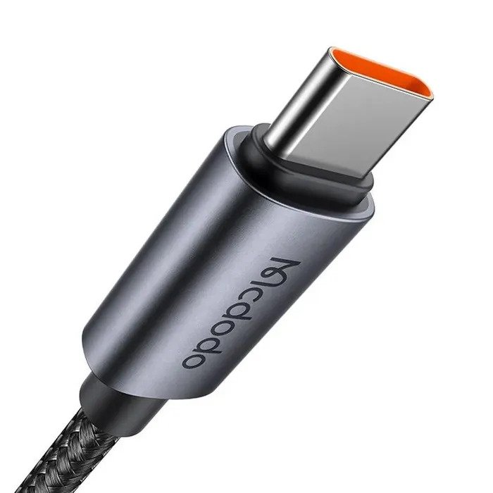 Mcdodo CA-6570 – aluminum alloy USB-C connector close-up