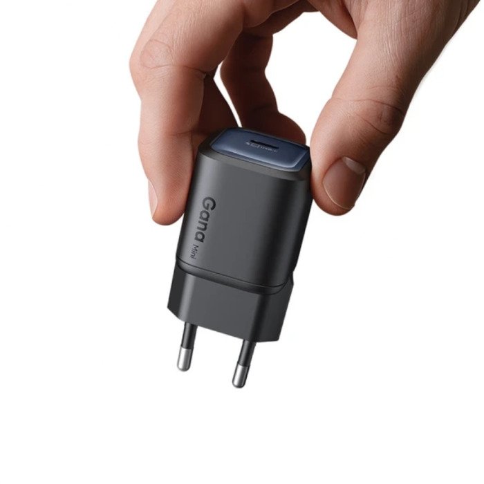 Mcdodo CH-4441 – compact size in hand