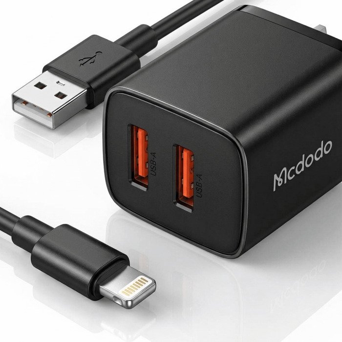 Mcdodo CH-4800 – Lightning connector and USB-A close-up